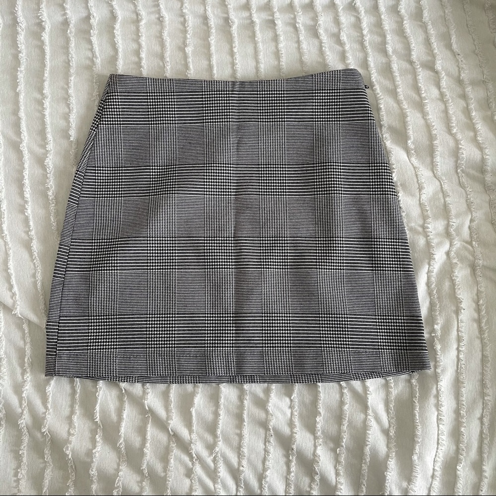 Forever 21 Houndstooth Mini Skirt